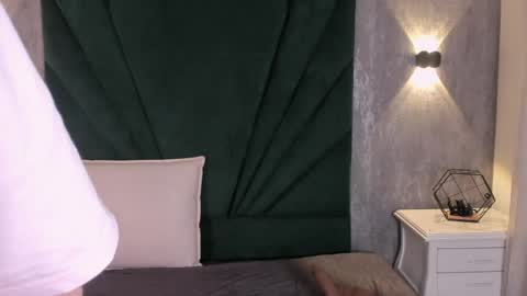 Snapshot of emiliclarke_ chatting on 27, 3, 2026 Emilie online show from 27, 3, 2026