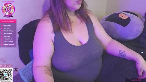 Snapshot of emiliefoxx chatting on 1, 12, 2024 emilie foxx online show from 1, 12, 2024