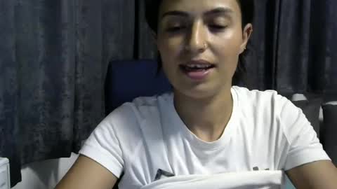 Emilly and Daniel online show from 5, 7, 2026