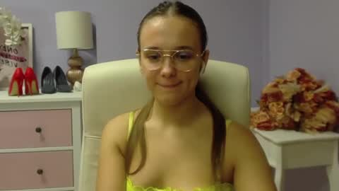Emilly online show from 5, 12, 2024