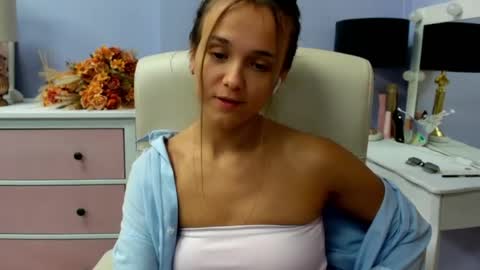 Emilly online show from 23, 6, 2026