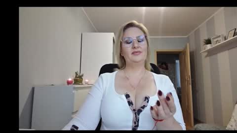 EmillyLove online show from 17, 2, 2026