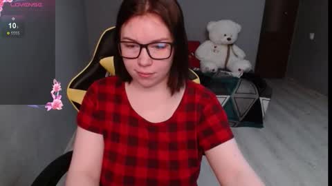 Snapshot of emily_amorre chatting on 24, 9, 2025 Emily 3 online show from 24, 9, 2025