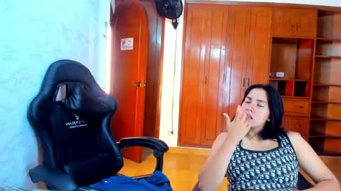 Emily and Soffy online show from 29, 4, 2026