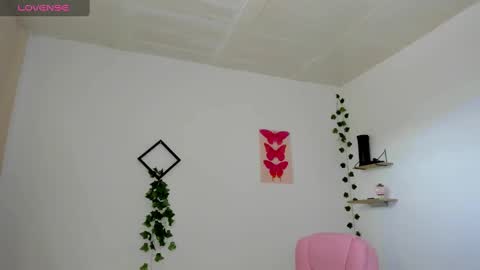 Snapshot of emily_coraline chatting on 9, 12, 2024 Emily  online show from 9, 12, 2024