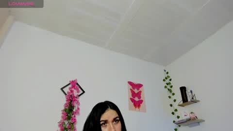 Snapshot of emily_coraline chatting on 24, 1, 2025 Emily  online show from 24, 1, 2025