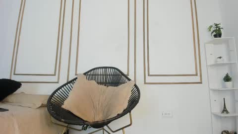 emily_gaviria1 online show from 3, 5, 2026