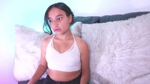 Snapshot of emily_jonexs_ chatting on 17, 3, 2026 mily online show from 17, 3, 2026