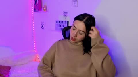 Emily Lindey online show from 18, 3, 2026