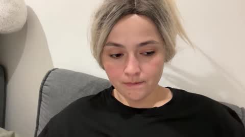 Snapshot of emily_morning_dew chatting on 15, 9, 2025 emily_morning_dew online show from 15, 9, 2025