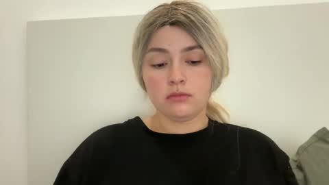 Snapshot of emily_morning_dew chatting on 13, 10, 2025 emily_morning_dew online show from 13, 10, 2025
