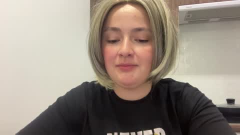 emily_morning_dew online show from 9, 7, 2026