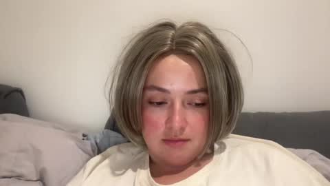 emily_morning_dew online show from 13, 7, 2026