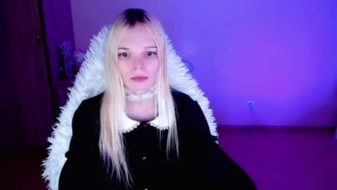 Snapshot of emily_nyaffe chatting on 28, 1, 2025 Lia online show from 28, 1, 2025