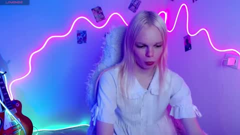 Snapshot of emily_nyaffe chatting on 13, 10, 2025 Lia online show from 13, 10, 2025