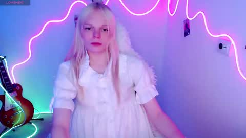 Snapshot of emily_nyaffe chatting on 17, 10, 2025 Lia online show from 17, 10, 2025
