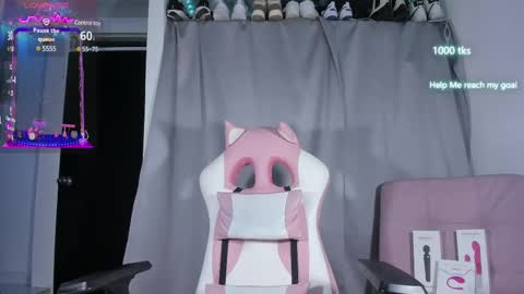 Snapshot of emily_palmeer chatting on 1, 3, 2025 emily_palmeer online show from 1, 3, 2025