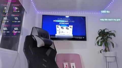 Snapshot of emily_palmeer chatting on 25, 10, 2025 emily_palmeer online show from 25, 10, 2025