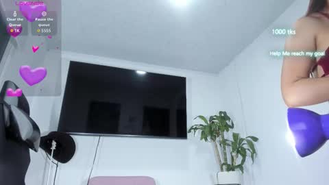 Snapshot of emily_palmeer chatting on 19, 11, 2025 emily_palmeer online show from 19, 11, 2025