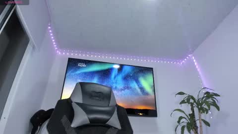 Snapshot of emily_palmeer chatting on 8, 1, 2026 emily_palmeer online show from 8, 1, 2026