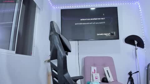 Snapshot of emily_palmeer chatting on 9, 3, 2026 emily_palmeer online show from 9, 3, 2026