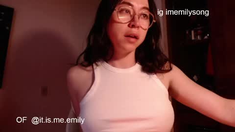 emily_pearl_ online show from 27, 4, 2026