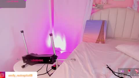 Snapshot of emily_restrepoo chatting on 30, 6, 2026 Emily online show from 30, 6, 2026