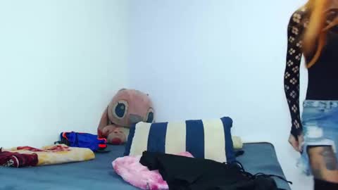 Snapshot of emily_rousxxx chatting on 31, 10, 2025 Emily IGEmmily Baussa online show from 31, 10, 2025