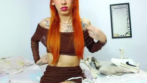 Snapshot of emily_rousxxx chatting on 12, 4, 2026 Emily IGEmmily Baussa online show from 12, 4, 2026