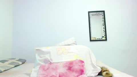 Snapshot of emily_rousxxx chatting on 17, 4, 2026 Emily IGEmmily Baussa online show from 17, 4, 2026