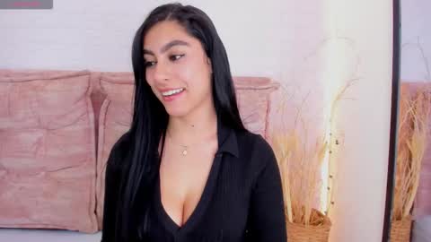 Snapshot of emily_roux chatting on 10, 3, 2026 EMILY online show from 10, 3, 2026