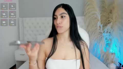 Snapshot of emily_roux chatting on 25, 3, 2026 EMILY online show from 25, 3, 2026