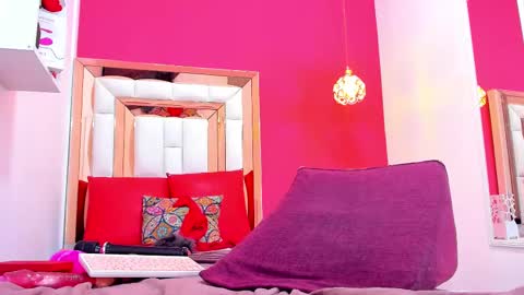 Snapshot of emily_sexy3 chatting on 28, 2, 2025 Emily online show from 28, 2, 2025