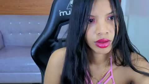 Snapshot of emily_smith_t chatting on 8, 6, 2026 emily_smith_t online show from 8, 6, 2026