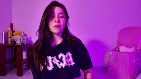 Snapshot of emily_sweet30 chatting on 26, 11, 2025 Emily online show from 26, 11, 2025