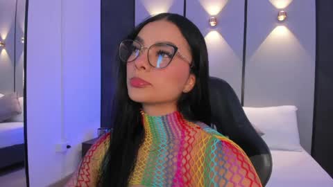 emily_tolson online show from 4, 5, 2026