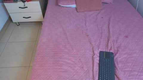 emily_vermont online show from 11, 10, 2025