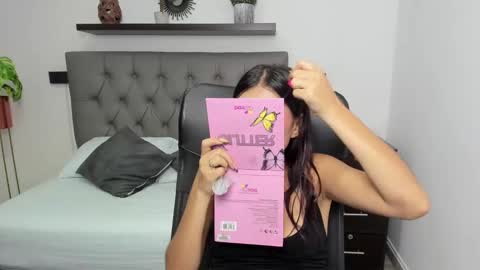 Emi online show from 6, 1, 2025