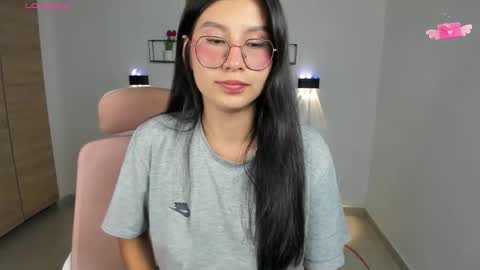 Emi online show from 25, 11, 2025