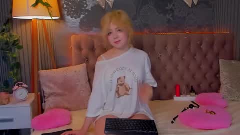 Baby Emelli online show from 12, 1, 2026