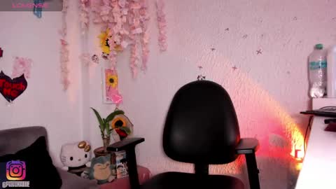 Emily online show from 28, 4, 2026
