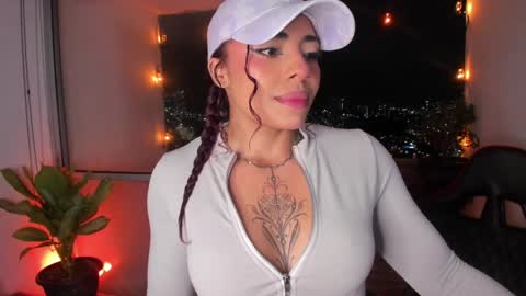 emily online show from 23, 12, 2024