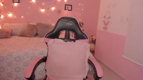 Emily online show from 4, 7, 2026