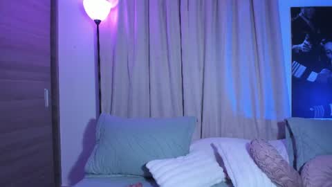 Snapshot of emilyrosss_ chatting on 14, 6, 2026 EMILY online show from 14, 6, 2026