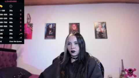 Snapshot of emilyrymer chatting on 29, 1, 2025  Emily Support me to have 100 likes plx online show from 29, 1, 2025