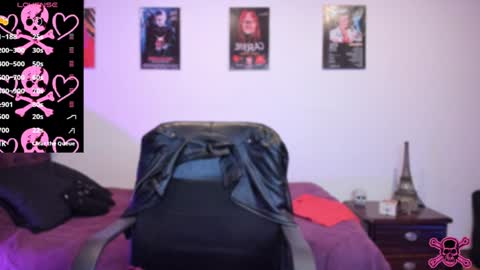 Snapshot of emilyrymer chatting on 30, 1, 2025  Emily Support me to have 100 likes plx online show from 30, 1, 2025