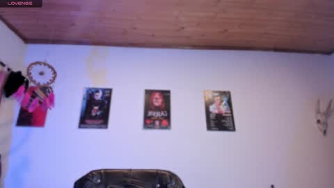 Snapshot of emilyrymer chatting on 1, 2, 2025  Emily Support me to have 100 likes plx online show from 1, 2, 2025