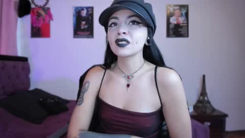 Snapshot of emilyrymer chatting on 8, 3, 2025  Emily Support me to have 100 likes plx online show from 8, 3, 2025