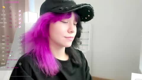 Snapshot of emilytrase chatting on 27, 6, 2026 Betty online show from 27, 6, 2026