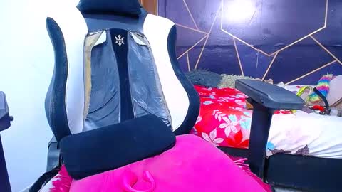 Emily online show from 27, 9, 2025